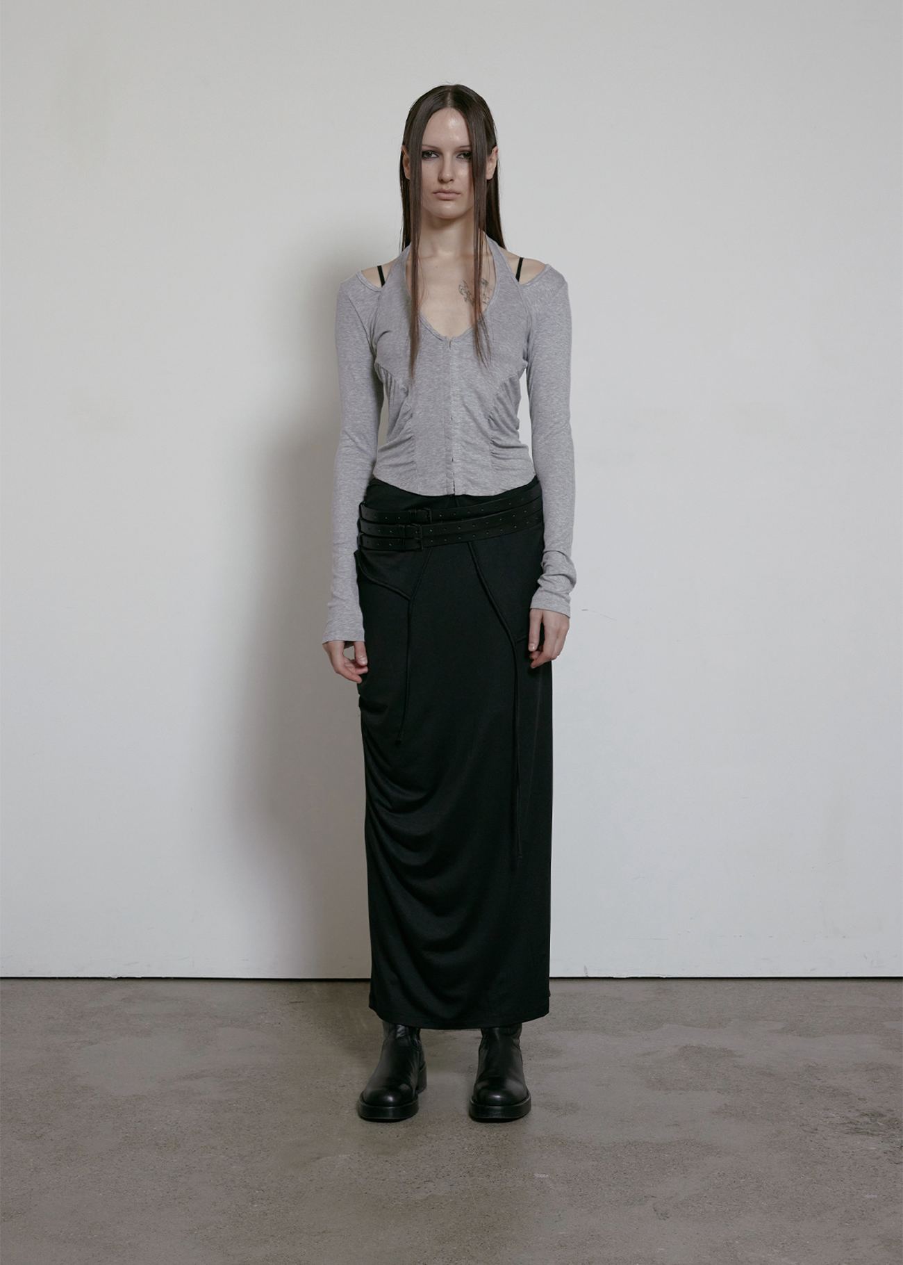 BOHEMSEO HOOK AND EYE SHIRRING TOP, MELANGE GRAY – SeoulSeoul