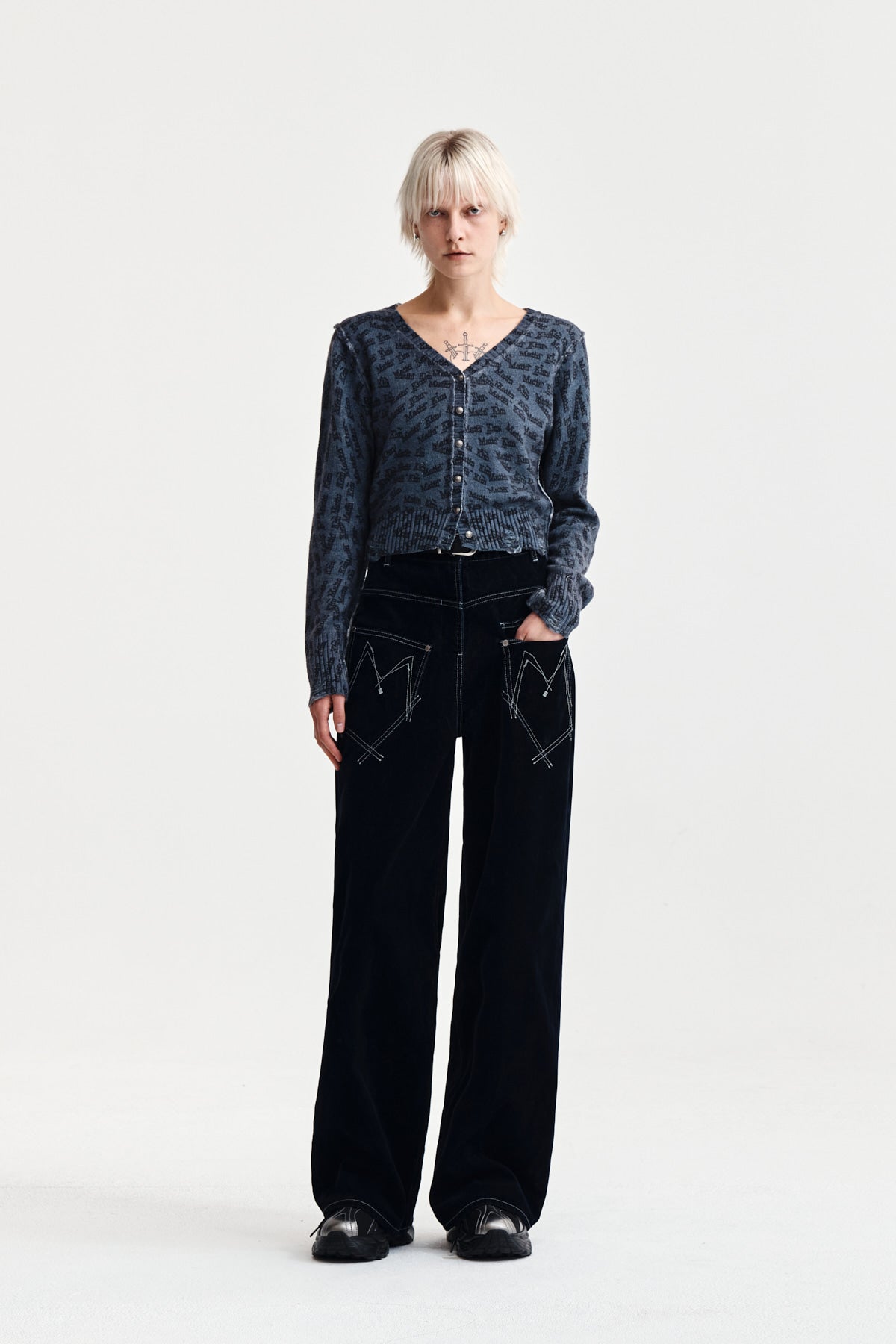MATIN KIM REVERSE VELVET WIDE DENIM PANTS IN NAVY – SeoulSeoul