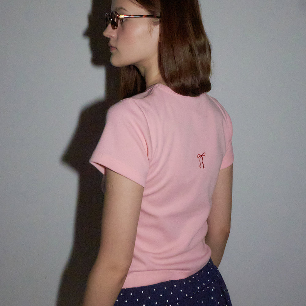 Tシャツ・カットソー RONRON BACK RIBBON HEART SLIM CROP T SHIRTS NAVY RONRON BACK RIBBON HEART SLIM CROP T SHIRTS PINK – SeoulSeoul