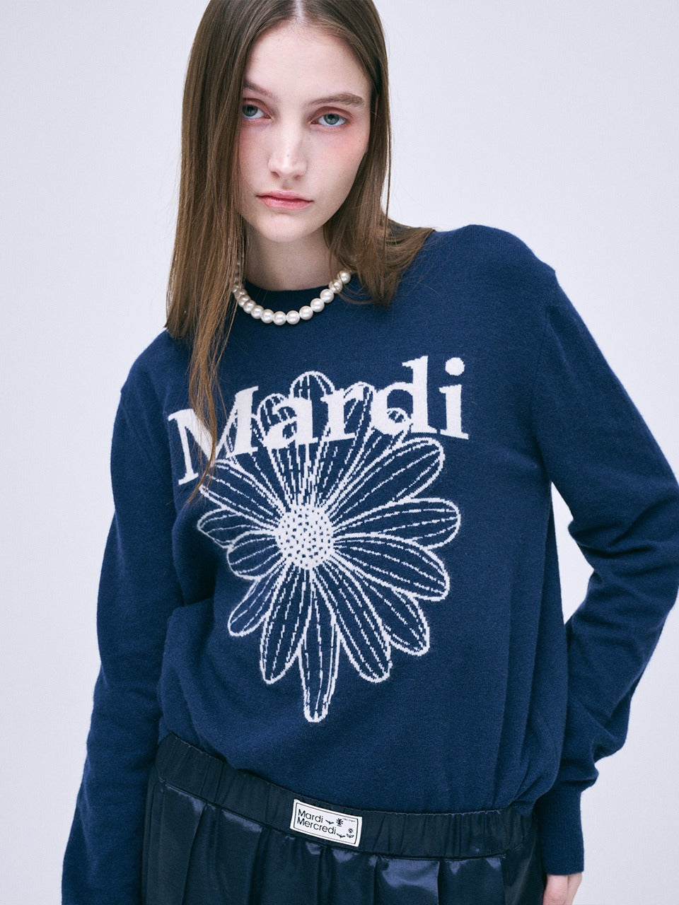MARDI CASHMERE CREW NECK FLOWERMARDI_NAVY IVORY – SeoulSeoul
