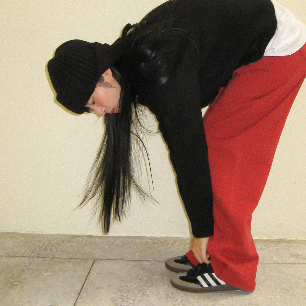 【RONRON】★ BACK HEART STITCH POCKET SWEAT JOGGER PANTS ★ RONRON BACK HEART STITCH POCKET SWEAT JOGGER PANTS BLACK