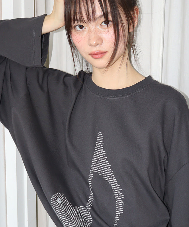 RONRON HEART NOTE TYPE OVER FIT LONG SLEEVE CHARCOAL