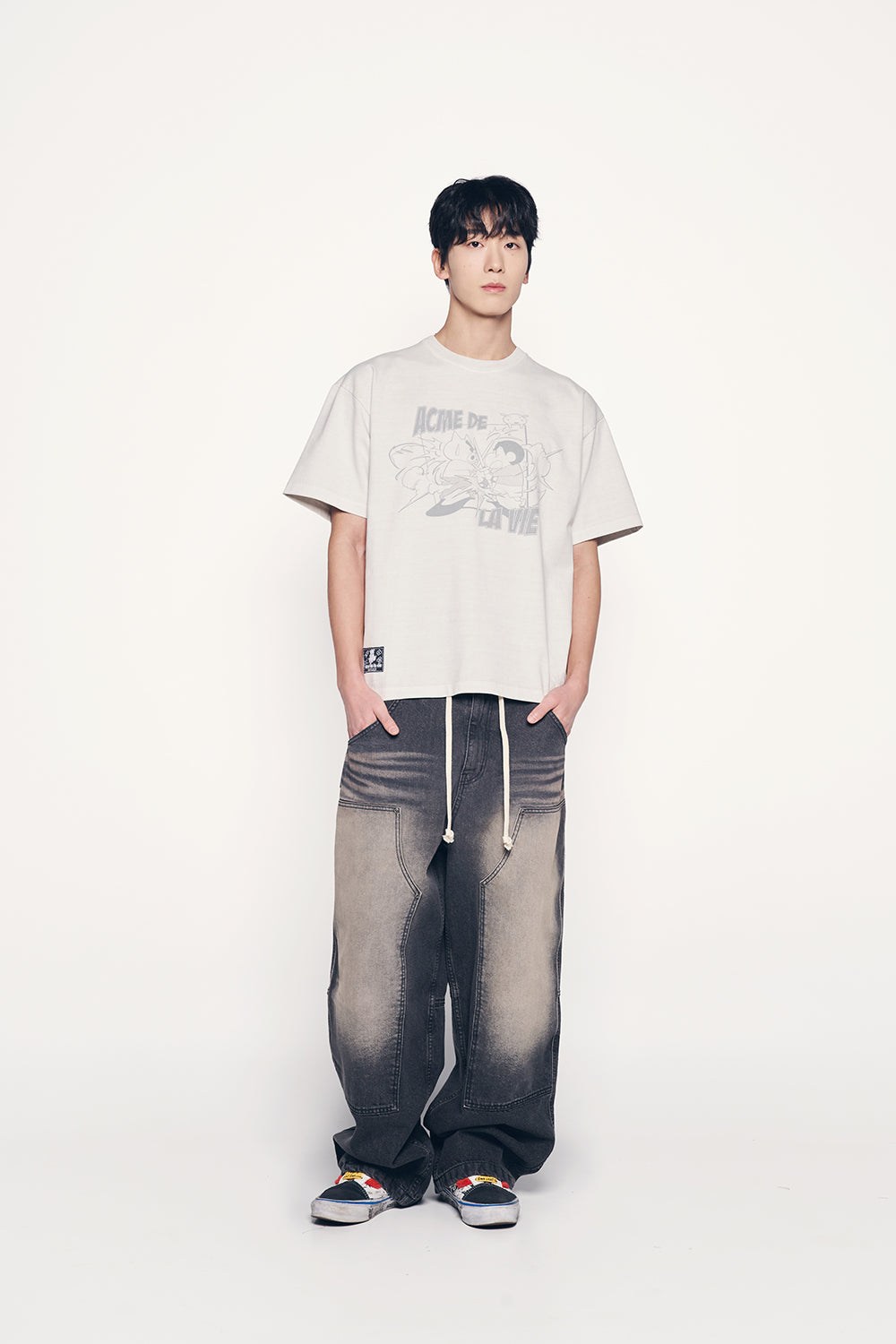 acmé de la vie ADLV Shinchan Cartoon Pigment T-Shirt – Light