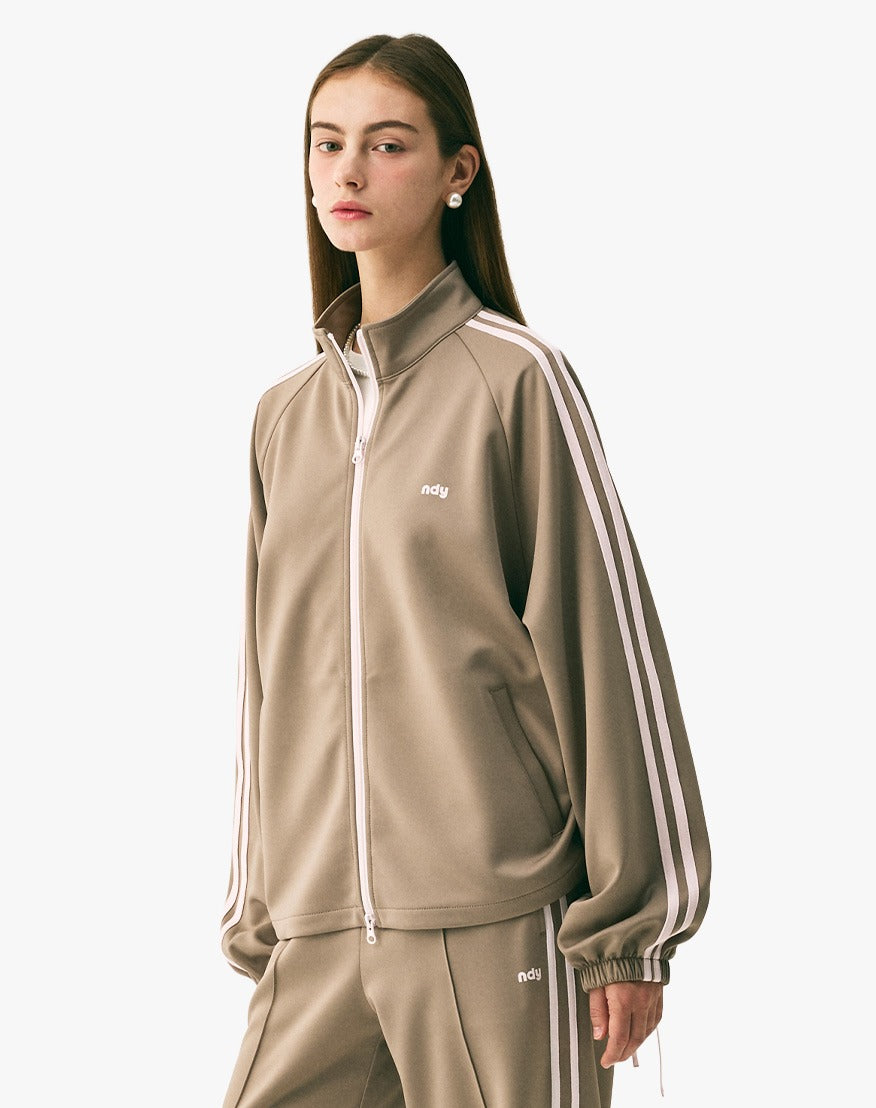 NERDY Ribbon Track Top Cocoa – SeoulSeoul