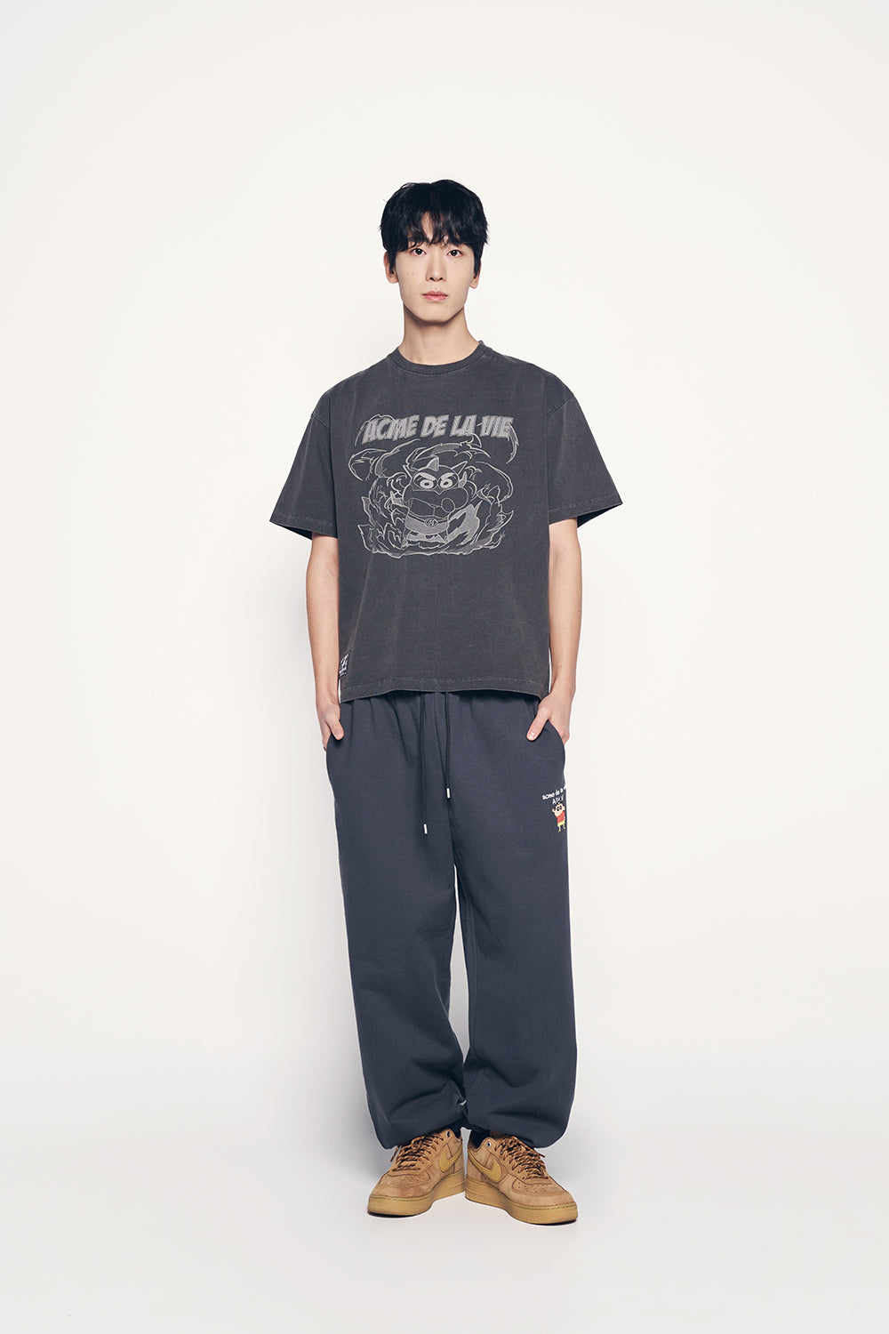 acmé de la vie ADLV Shinchan Cartoon Pigment T-Shirt