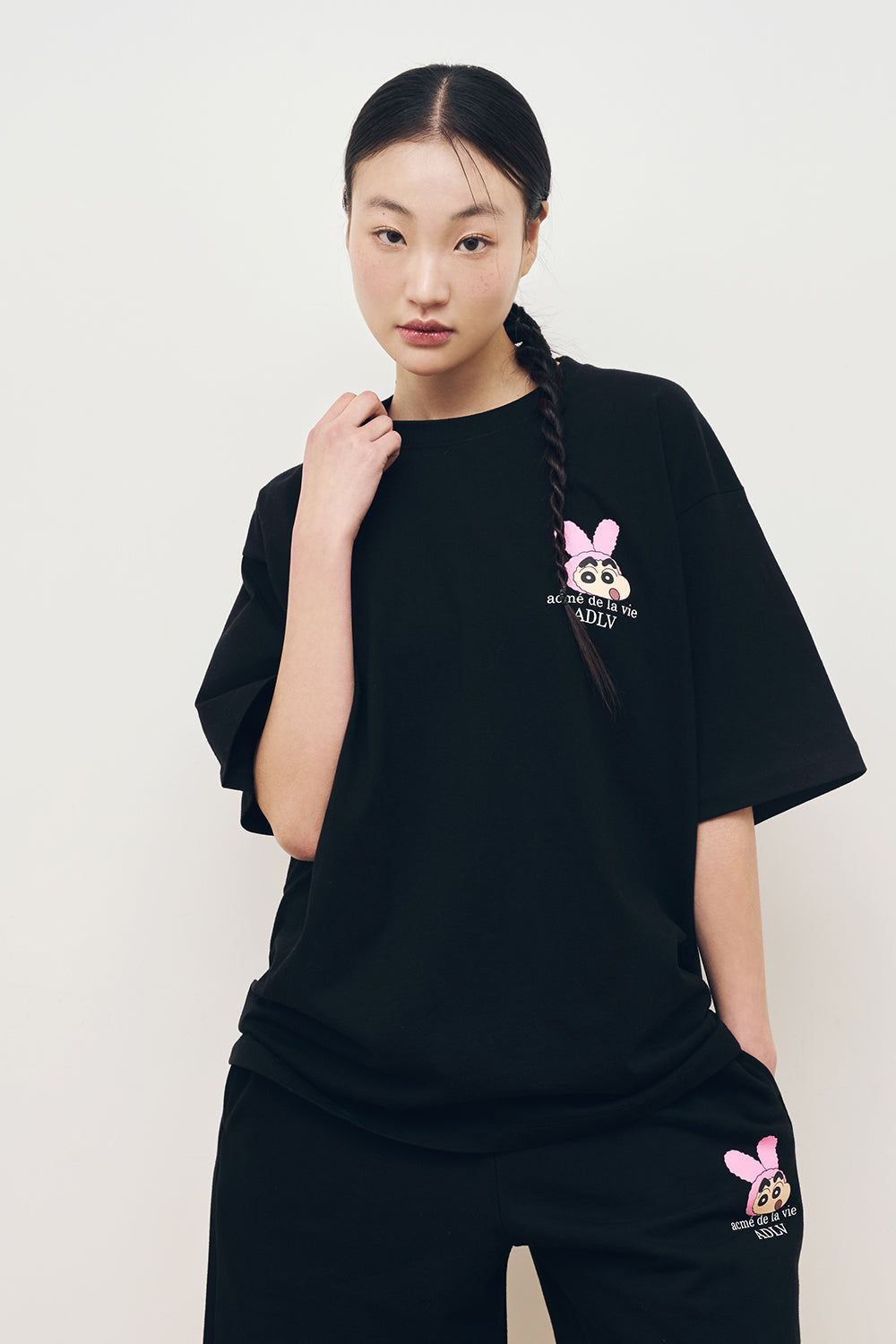 ADLV ♥ FUZZY RABBIT SHINCHAN SHORT SLEEVE T-SHIRT acmé de la vie Fuzzy Rabbit Shinchan T-Shirt – Short Sleeve