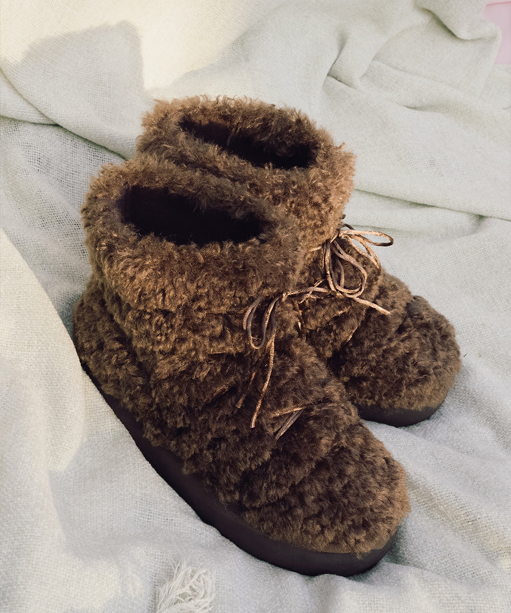 ROCKFISH CURLY FUR BOOTS SHORT - COCOA – SeoulSeoul