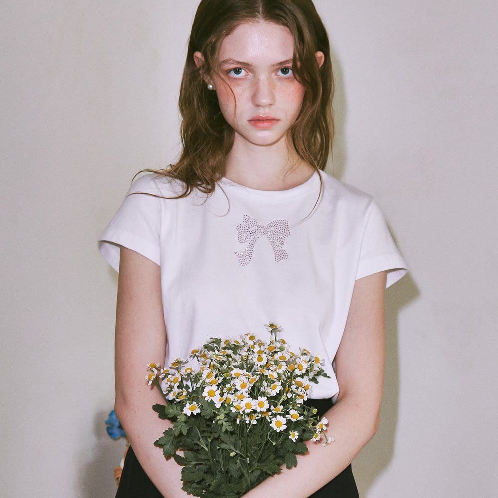 ★送料・関税込★RONRON★CRYSTAL RIBBON HOTFIX T SHIRT★ RONRON CRYSTAL RIBBON HOTFIX T SHIRT WHITE – SeoulSeoul