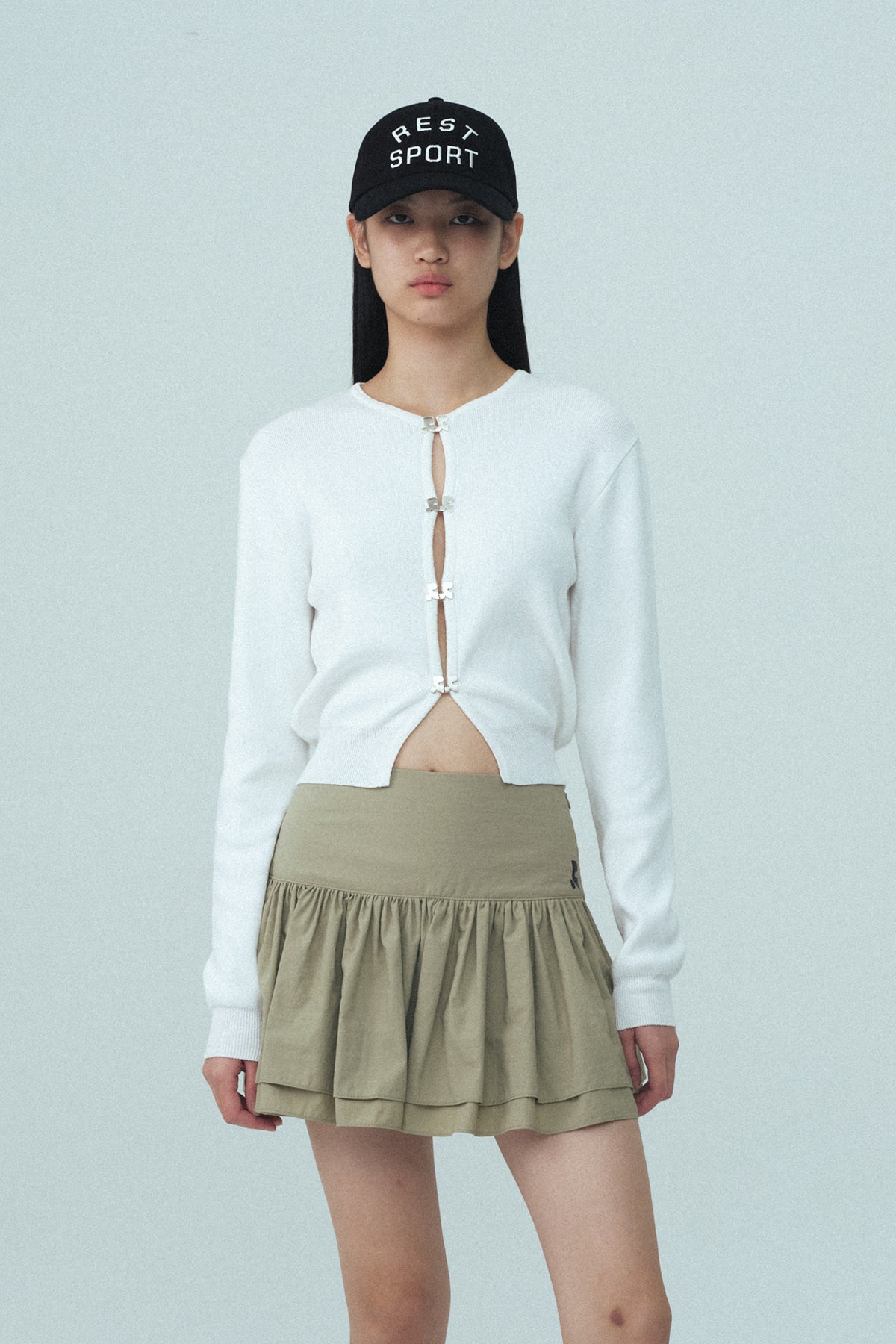 【HYEON】duck gilet / white LOGO CLIP KNIT CARDIGAN - WHITE – SeoulSeoul