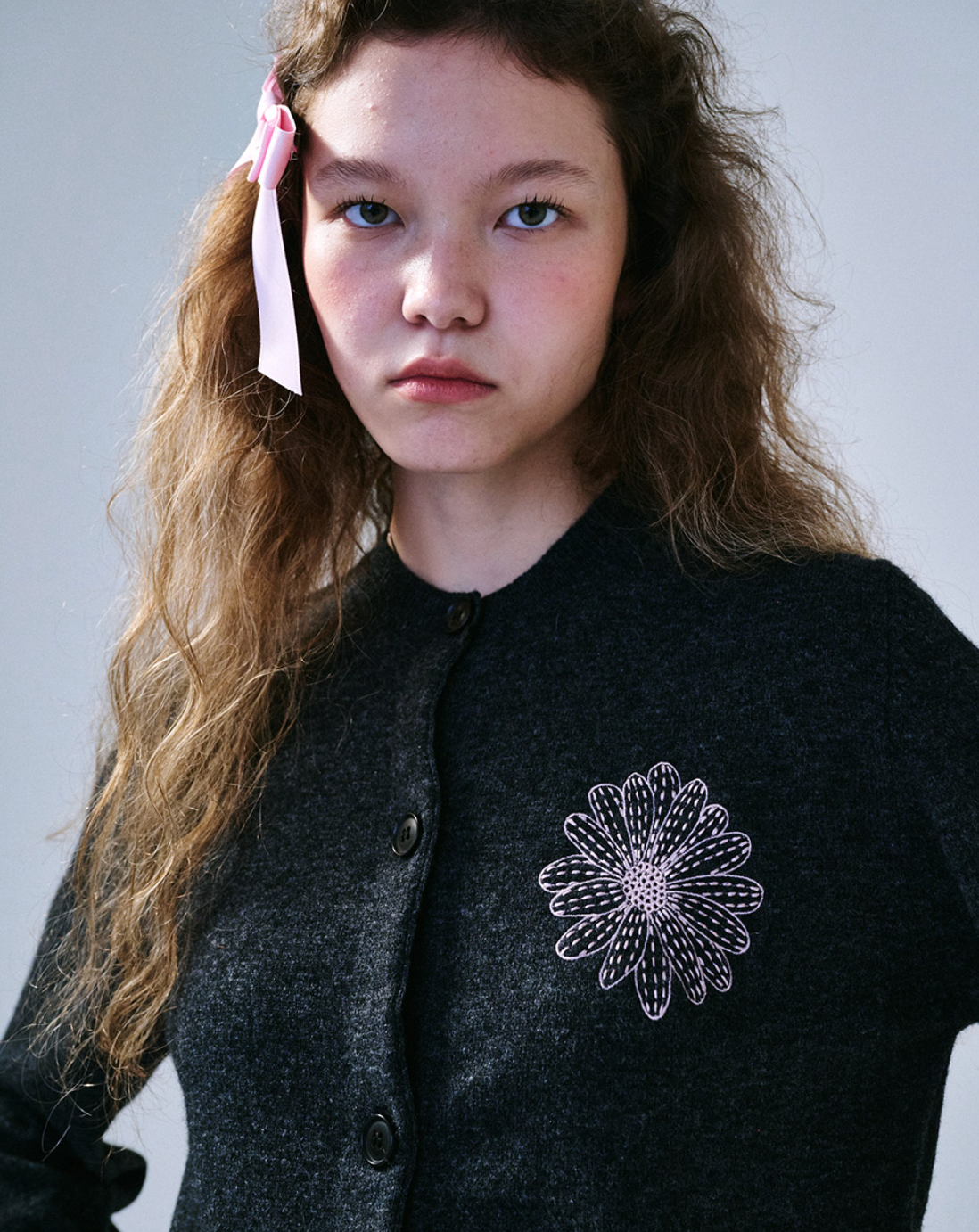 MARDI CASHMERE BLENDED CARDIGAN ROUND NECK_CHARCOAL PINK