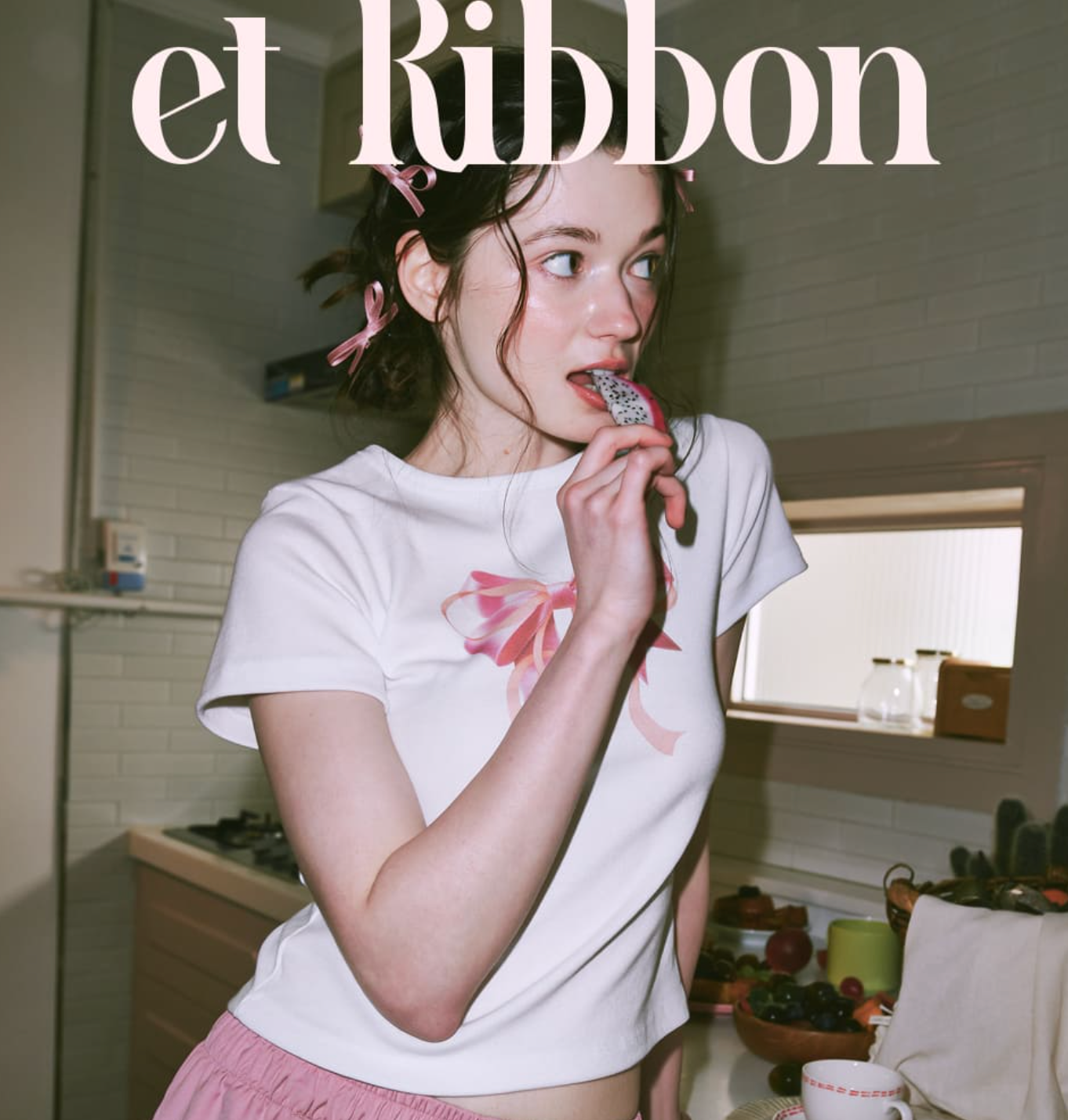 RONRON DOUBLE RIBBON SLIM CROP T SHIRT WHITE PINK – SeoulSeoul RONRON DOUBLE RIBBON SLIM CROP T SHIRT WHITE PINK – SeoulSeoul