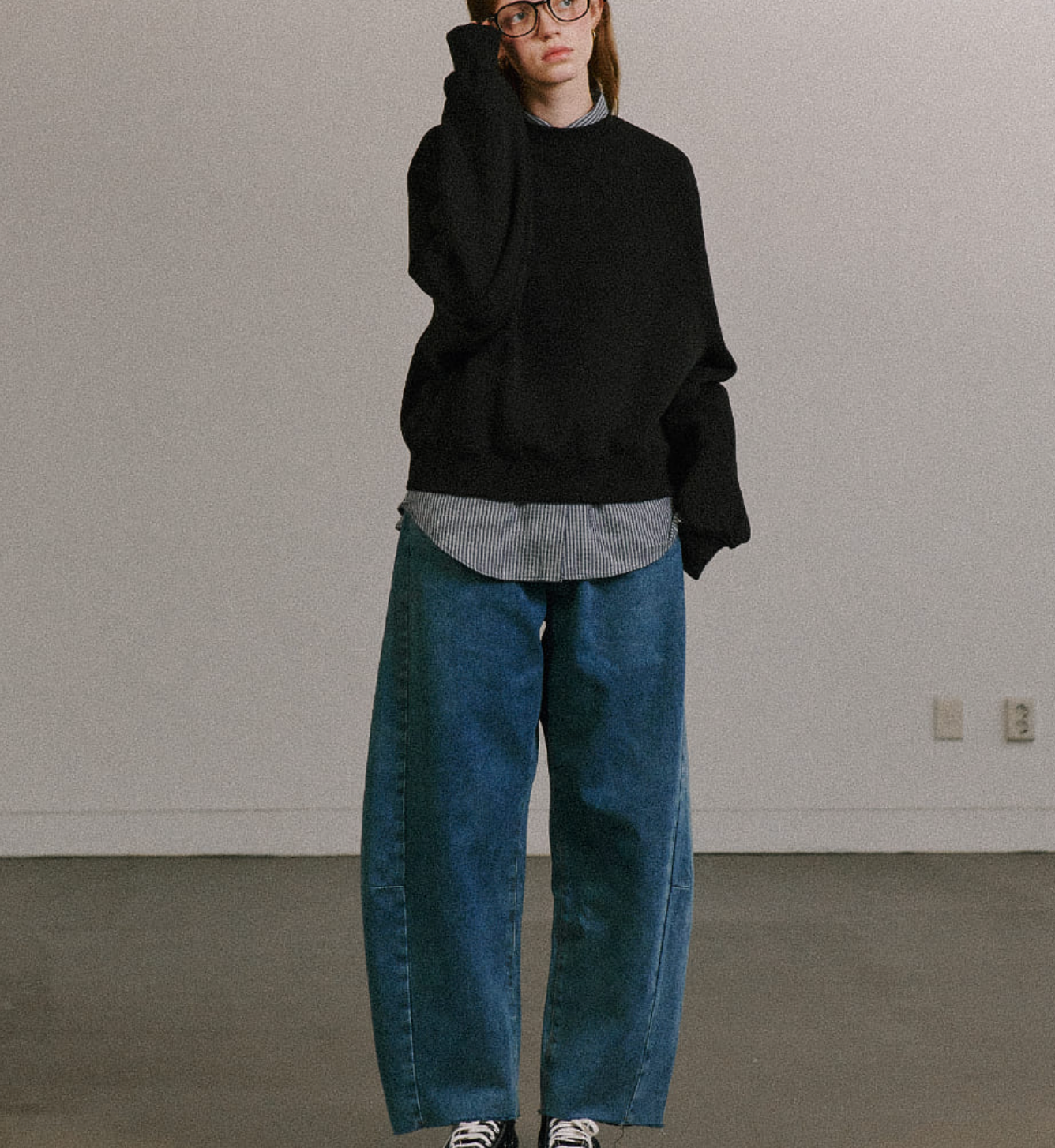 デニム・ジーパン RONRON ROUND CURVED DENIM JEANS BFK019 RONRON ROUND CURVED DENIM JEANS BLUE – SeoulSeoul