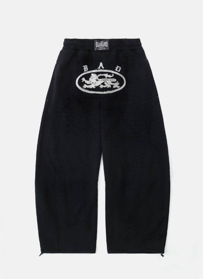 BAD BLOOD Lion Patch 2-Way Curved Jogger - Washed Black – SeoulSeoul