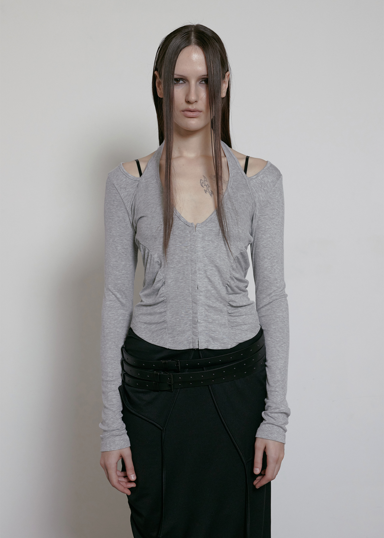 【BOHEMSEO】BACK HOOKED SHIRRING T BOHEMSEO HOOK AND EYE SHIRRING TOP, MELANGE GRAY – SeoulSeoul
