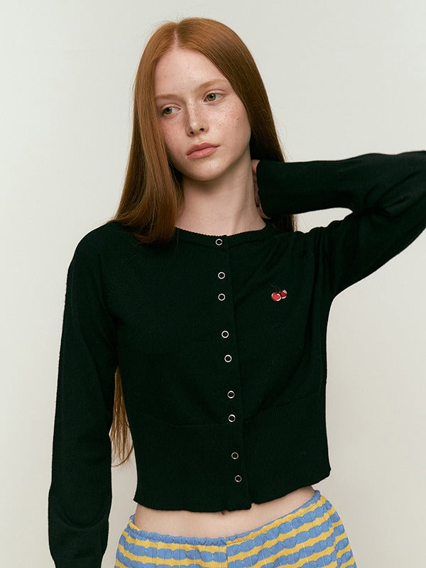 KIRSH SMALL CHERRY SNAP POINT SLIM CARDIGAN BLACK – SeoulSeoul
