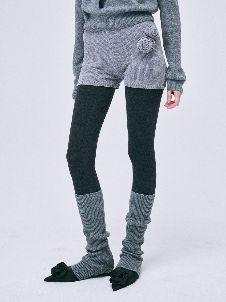 パンツ [ Mardi Merceredi ] KNIT SHORTS ROSE MARDI KNIT SHORTS ROSE_GREY – SeoulSeoul