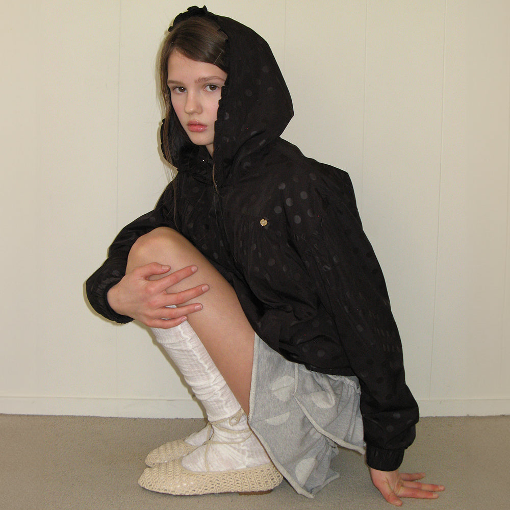 RONRON DOT PENDANT FRILL HOODIE WIND JUMPER BLACK – SeoulSeoul