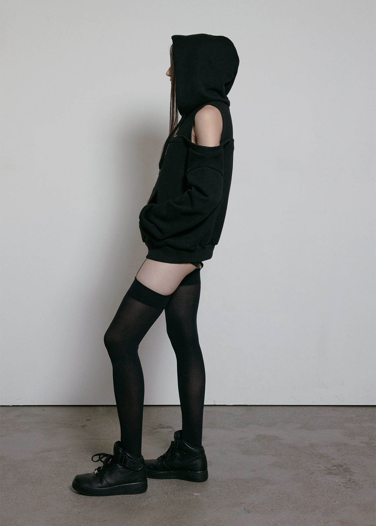 BOHEMSEO CUT OUT OFF SHOULDER HOODIE, BLACK – SeoulSeoul