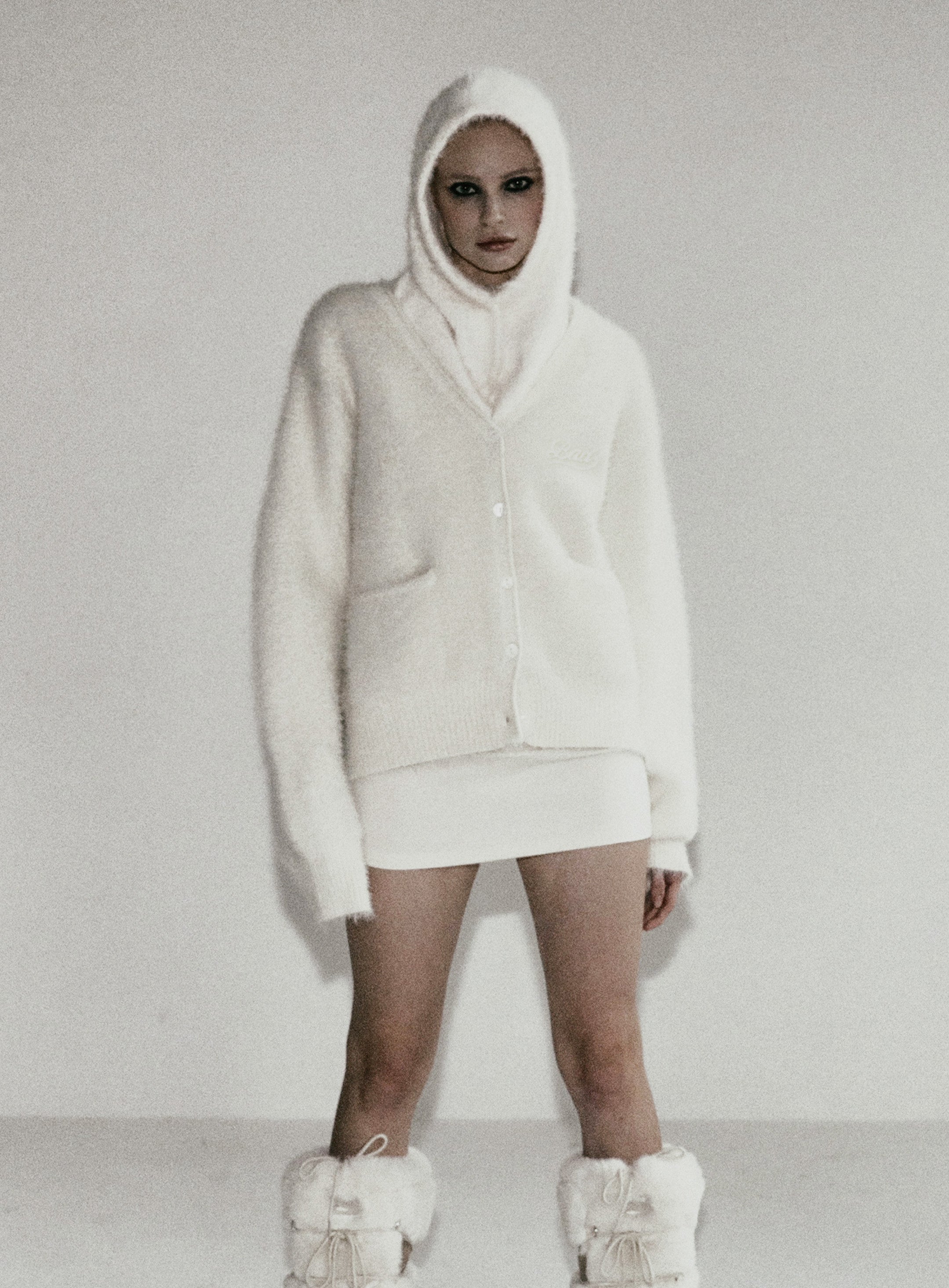 BAD BLOOD BS Mohair V-neck Cardigan - Cream – SeoulSeoul