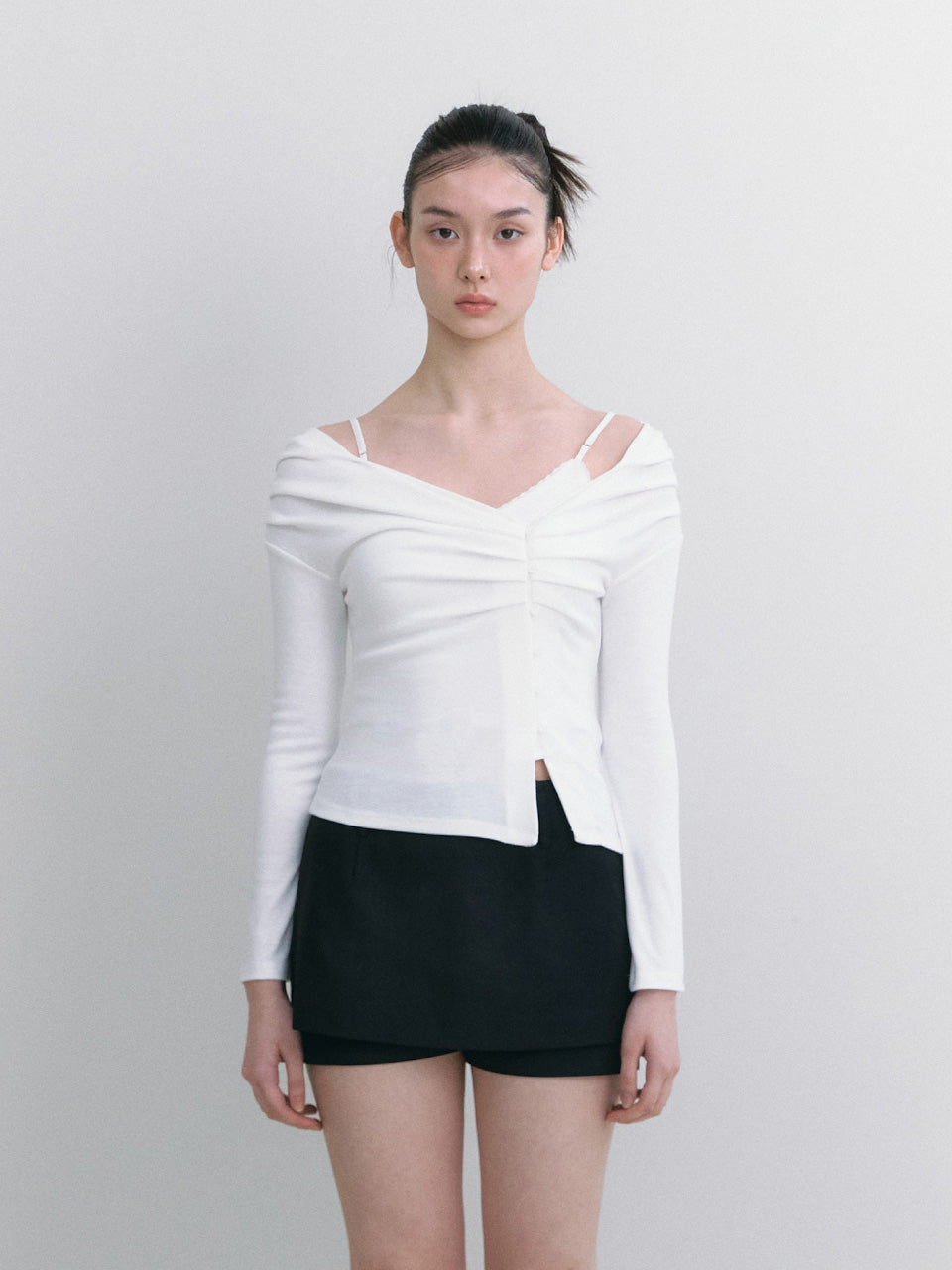 Rin Cardigan Set White – SeoulSeoul Rin Cardigan Set White – SeoulSeoul