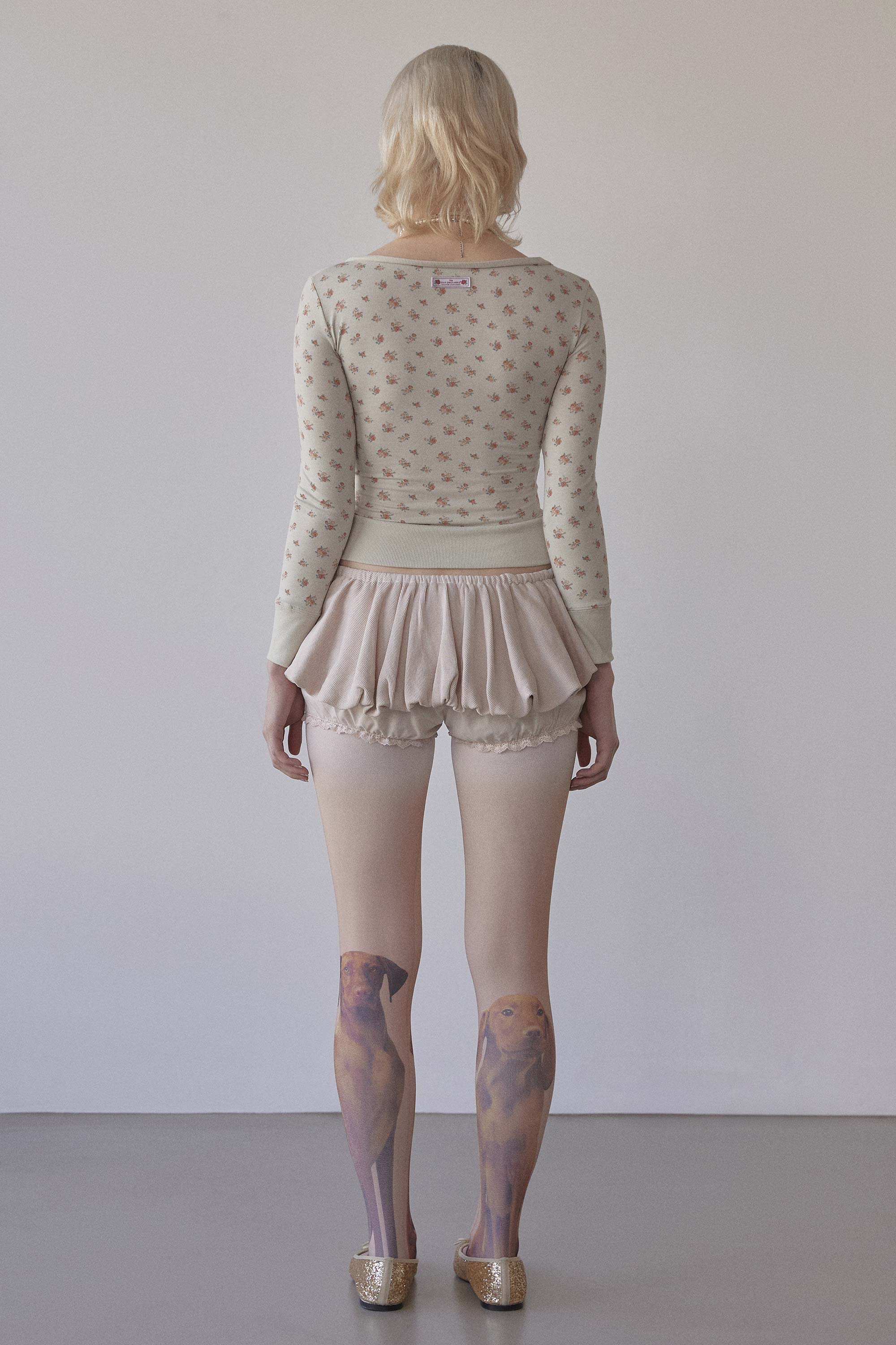 【SCULPTOR】Floral Cottage Button Henley SCULPTOR Floral Cottage Button Henley Beige – SeoulSeoul