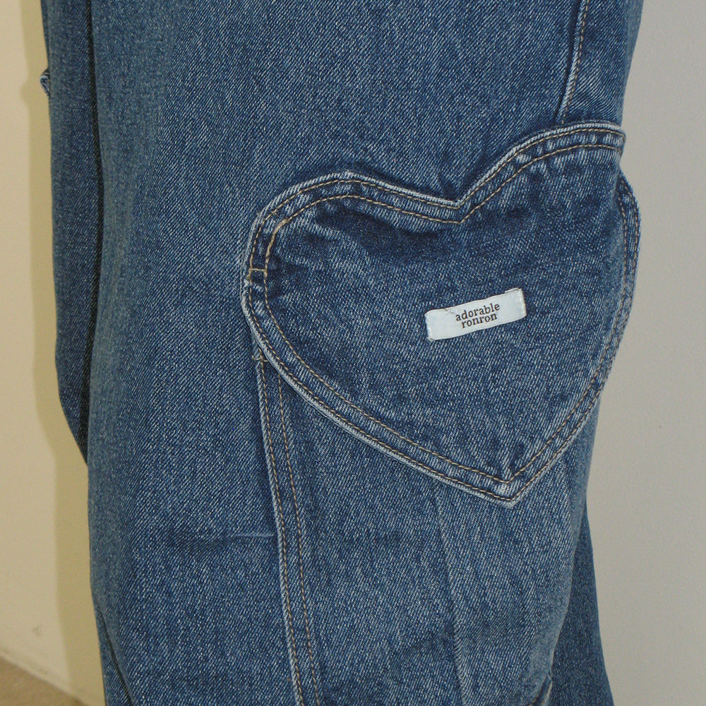 デニム・ジーパン RONRON HEART POCKET CARGO DENIM PANTS MEDIUM BLUE RONRON HEART POCKET CARGO DENIM PANTS MEDIUM BLUE – SeoulSeoul