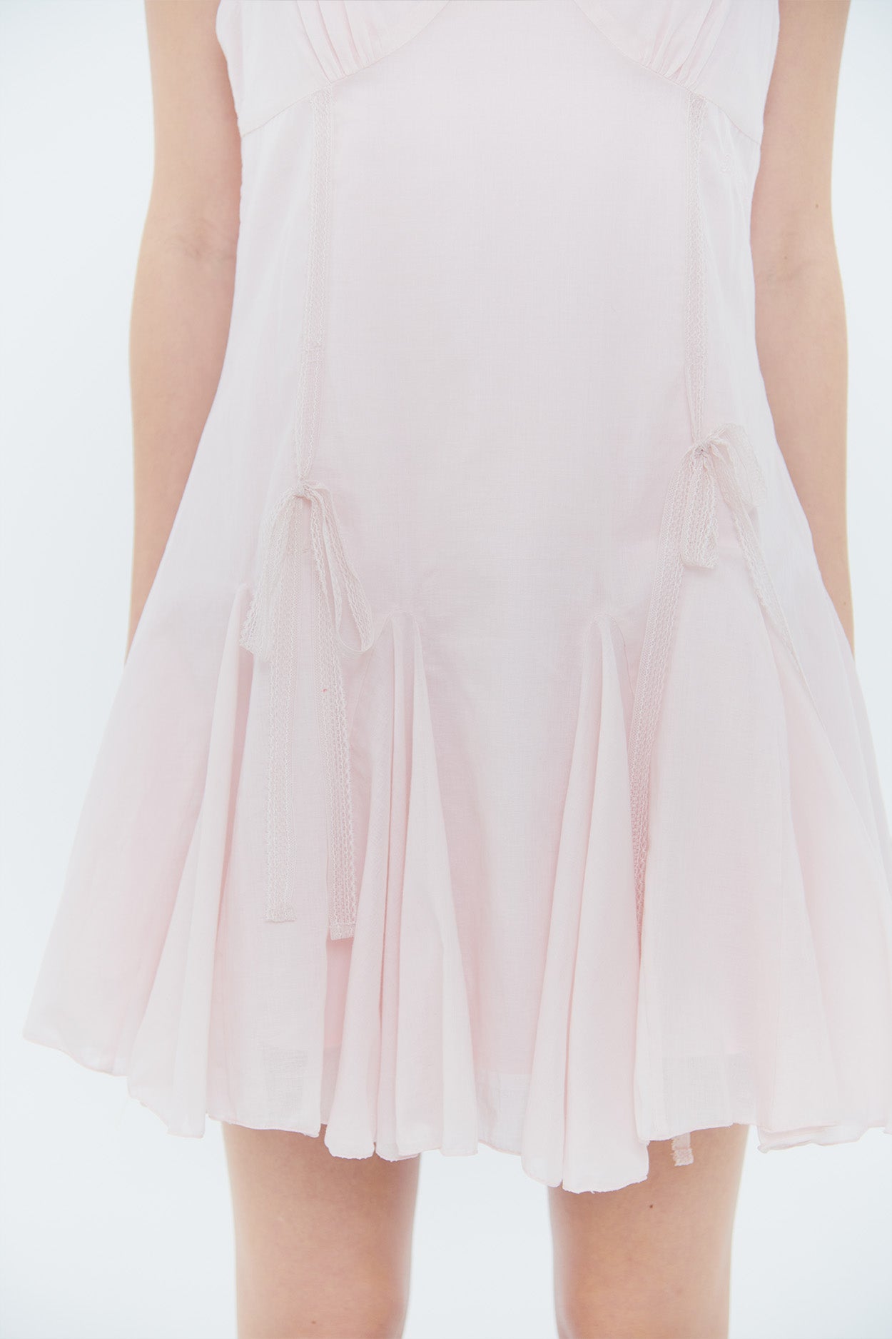 【韓国 PAIN OR PLEASURE】ARIEL LACE DRESS PAIN OR PLEASURE ARIEL LACE DRESS WHITE – SeoulSeoul
