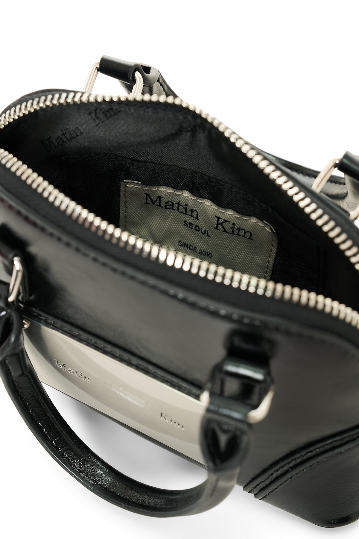 バッグ Matin Kim CURVE ZIP MINI BAG IN BLACK Matin Kim Curve Zip Mini Bag - Black | Authentic – SeoulSeoul