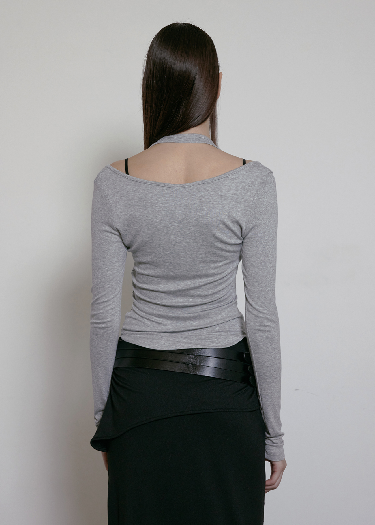 BOHEMSEO☆BACK HOOKED SHIRRING T BOHEMSEO HOOK AND EYE SHIRRING TOP, MELANGE GRAY – SeoulSeoul