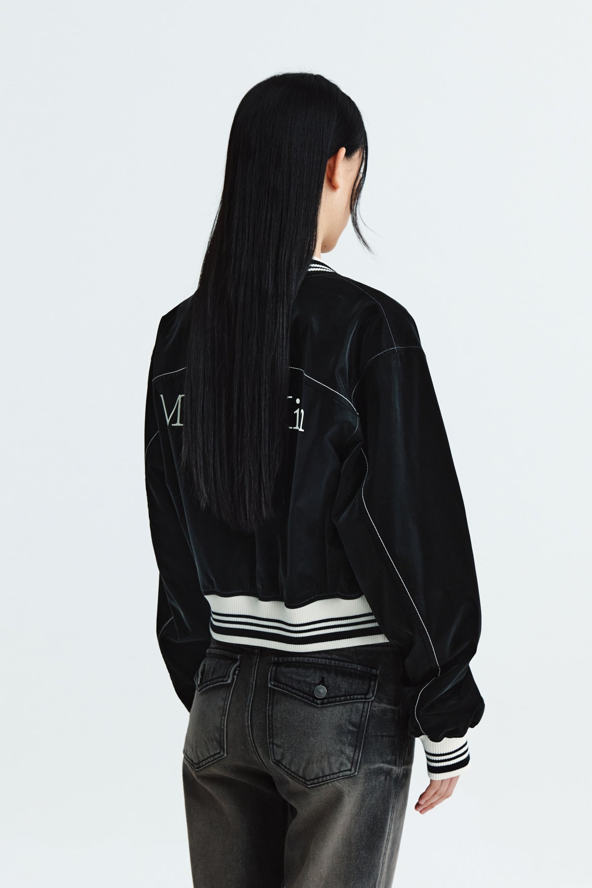 ブルゾン [MATINKIM]coating stadium jumper for women in dark brown MATIN KIM COATING STADIUM JUMPER FOR WOMEN IN DARK BROWN