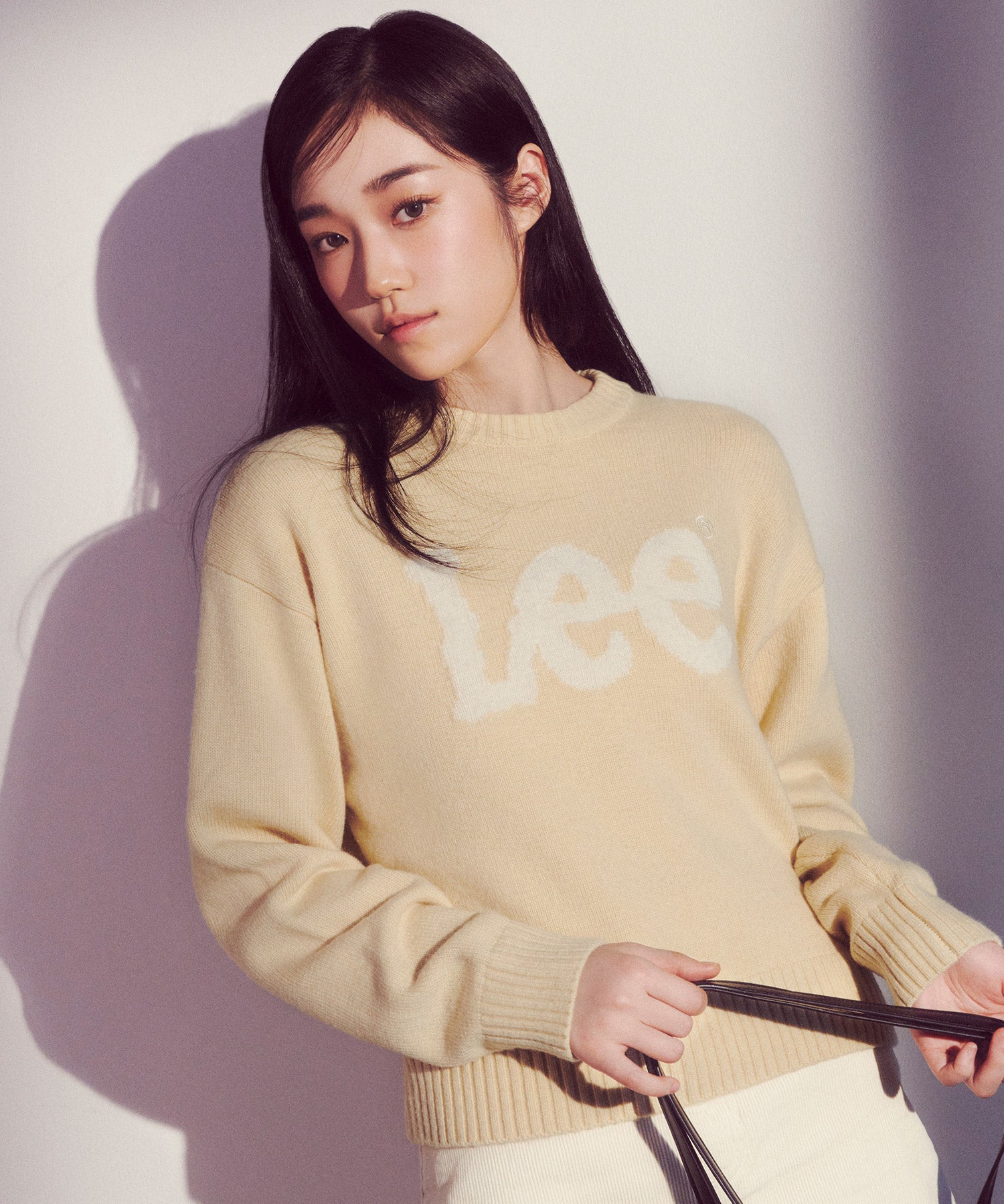 【LEE】BIG TWITCH SWEATSHIRT LEE Big Twitch Logo Sweatshirt BLUE – SeoulSeoul