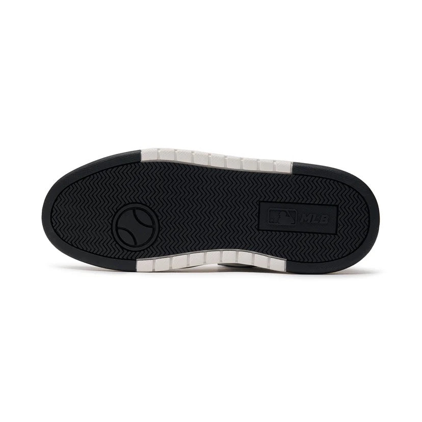 MLB CHUNKY LINER MID CLASSIC MONOGRAM NY SNEAKER (BLACK