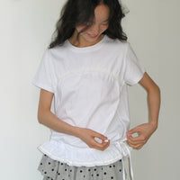RONRON FRILL SHIRRING SHORT SLEEVE T SHIRT WHITE