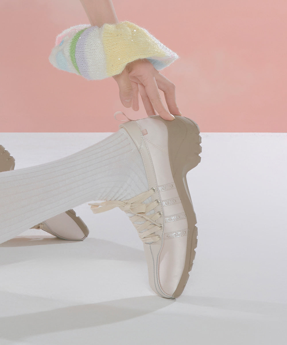 ILLIT] ROCKFISH BLISS HEEL LACEUP SNEAKERS - PINK BEIGE – SeoulSeoul