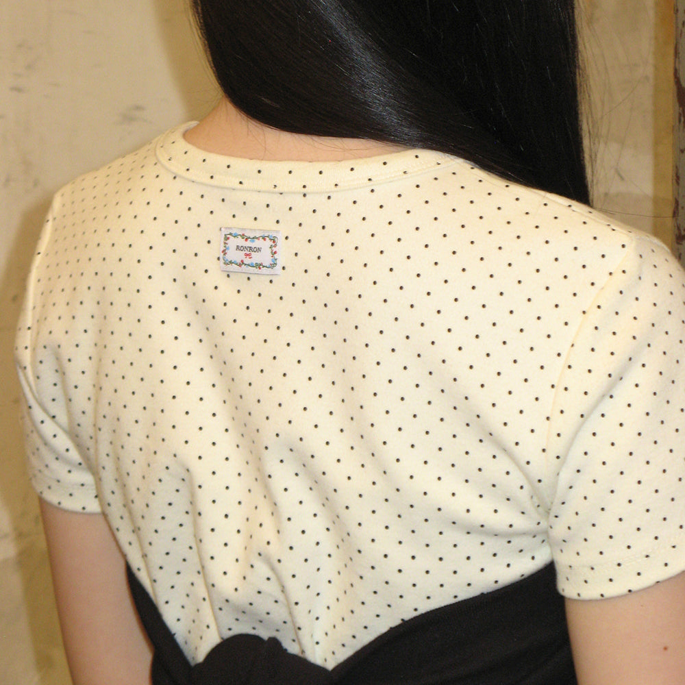 Tシャツ・カットソー RONRON KNOT BUSTIER 2 WAY SHORT SLEEVE T SHIRT CREAM DOT RONRON KNOT BUSTIER 2 WAY SHORT SLEEVE T SHIRT CREAM DOT