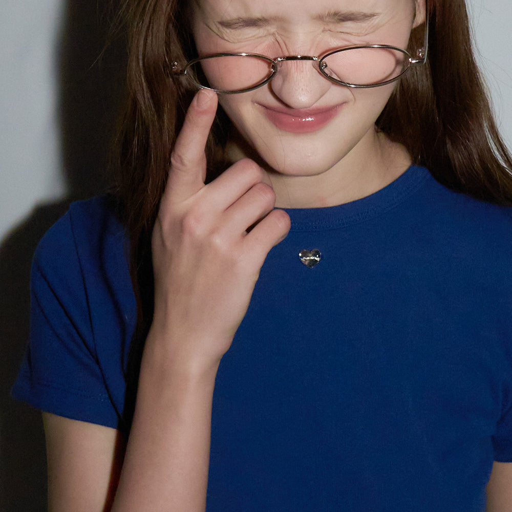 ★RONRON ★I RIBBON SLIM CROP T SHIRTS RONRON BACK RIBBON HEART SLIM CROP T SHIRTS NAVY – SeoulSeoul