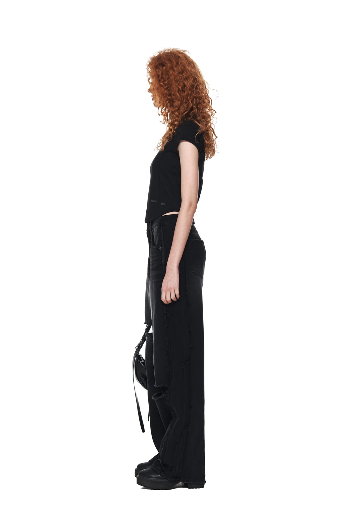 MATIN KIM SLIM LINE HALF TOP IN BLACK – SeoulSeoul